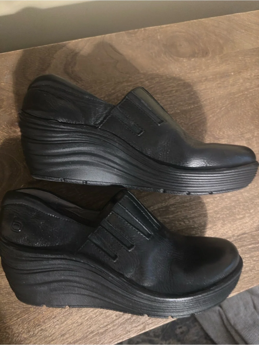 Bionica Women's Black Leather Slip-On Loafers